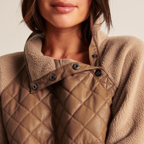 ABERCROMBIE & FITCH Asymmetrical Snap-Up Fleece Jacket, Size XS - Picture 2 of 7